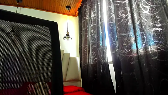 Snapshot of samantha__wilson chatting on October 24, 2025, 3:22 pm samantha wilson online show from October 24, 2025, 3:22 pm