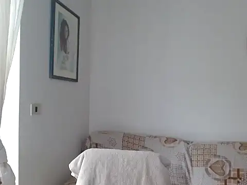 Snapshot of danasantoreal chatting on September 30, 2025, 7:58 am danasantoreal online show from September 30, 2025, 7:58 am