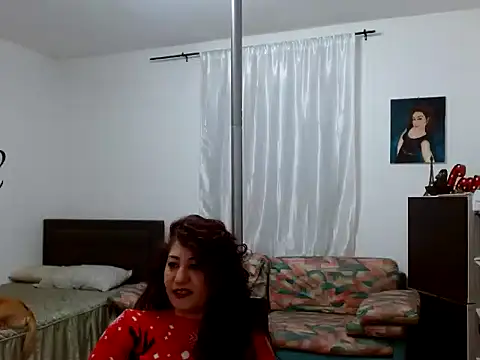 danasantoreal online show from November 25, 2025, 3:34 pm