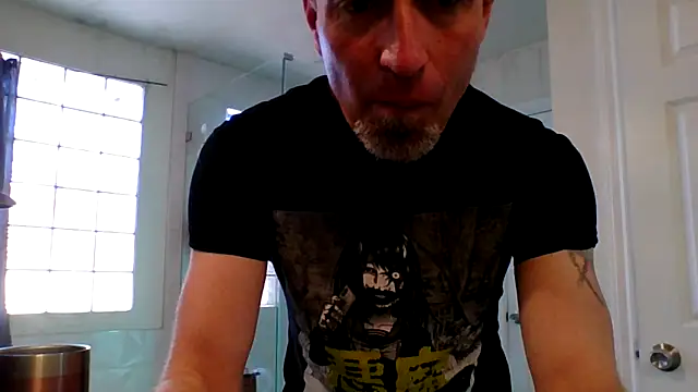 Snapshot of El_Gizmo chatting on February 13, 2026, 8:42 pm El Gizmo online show from February 13, 2026, 8:42 pm