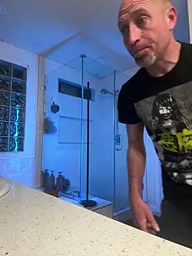 Snapshot of El_Gizmo chatting on December 21, 2025, 4:03 am El Gizmo online show from December 21, 2025, 4:03 am