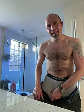 Snapshot of El_Gizmo chatting on January 14, 2026, 12:14 am El Gizmo online show from January 14, 2026, 12:14 am