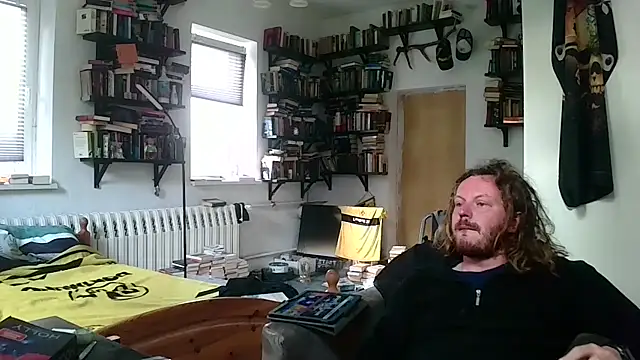 Snapshot of sunr1sa chatting on October 3, 2025, 6:37 am sunr1sa online show from October 3, 2025, 6:37 am