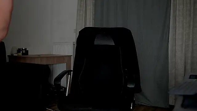 Snapshot of juliusmasters chatting on September 24, 2025, 9:10 pm juliusmasters online show from September 24, 2025, 9:10 pm