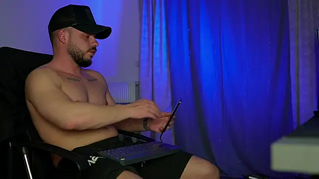 Snapshot of juliusmasters chatting on March 6, 2025, 2:30 am juliusmasters online show from March 6, 2025, 2:30 am