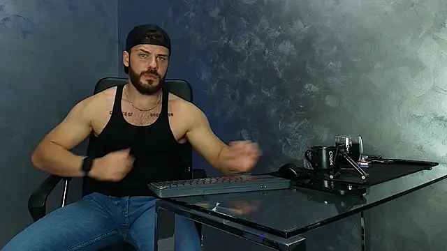 Snapshot of juliusmasters chatting on October 31, 2025, 9:11 pm juliusmasters online show from October 31, 2025, 9:11 pm