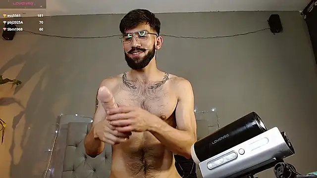 Snapshot of Mr_WhiteCock chatting on January 23, 2025, 3:26 am Mr WhiteCock online show from January 23, 2025, 3:26 am