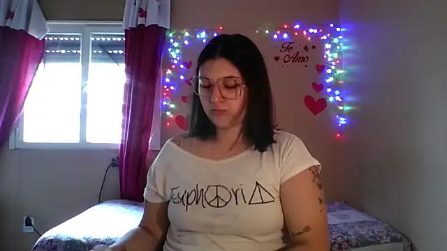 Snapshot of imsohornydacom chatting on February 26, 2026, 5:46 pm imsohornydacom online show from February 26, 2026, 5:46 pm