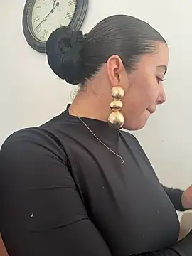 Snapshot of sukhakunis1 chatting on March 3, 2026, 5:42 pm sukhakunis1 online show from March 3, 2026, 5:42 pm