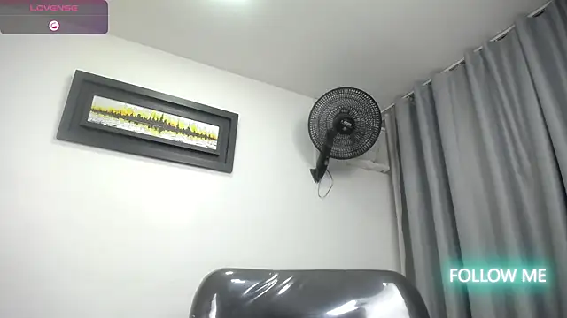 dayadubey  online show from November 12, 2025, 10:13 pm