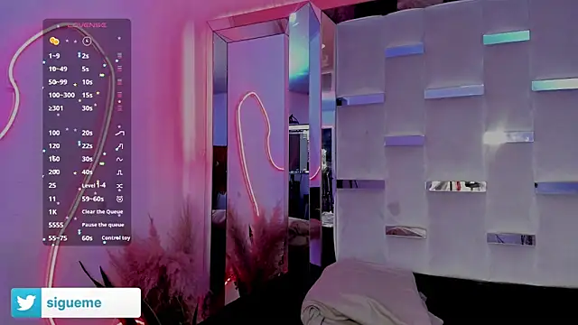 Snapshot of Sara_Foxx1 chatting on April 22, 2026, 11:00 pm Sara Foxx1 online show from April 22, 2026, 11:00 pm