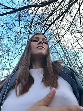 nicole111 online show from April 4, 2026, 12:23 pm