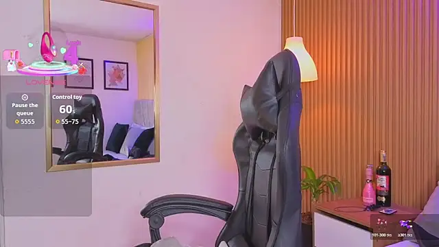 Dakota diaz  online show from January 7, 2026, 7:30 pm