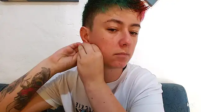 tomboyblue online show from March 3, 2025, 5:41 pm