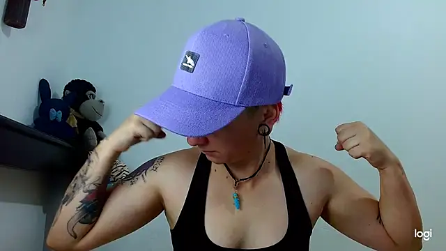 tomboyblue online show from February 18, 2025, 1:33 pm