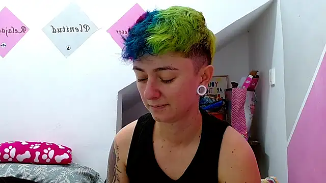 tomboyblue online show from October 9, 2025, 4:40 pm