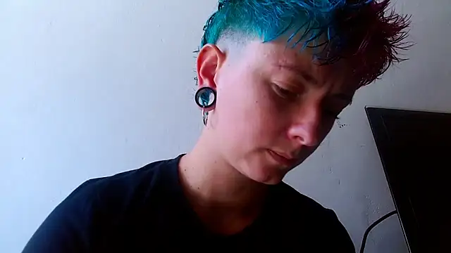 tomboyblue online show from May 24, 2026, 5:13 pm