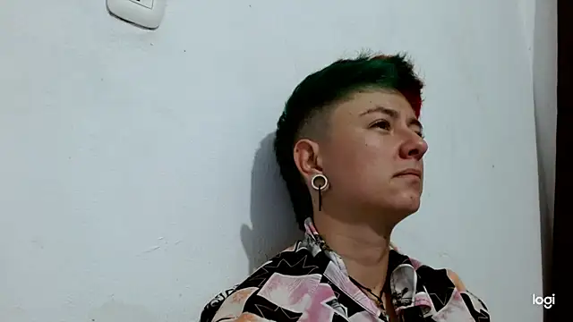 tomboyblue online show from February 26, 2025, 4:19 am