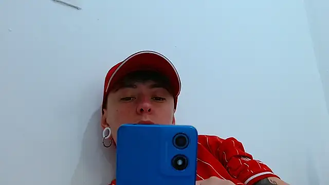 tomboyblue online show from November 8, 2025, 7:50 pm