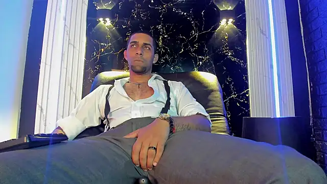 Snapshot of Paolo_johnson chatting on September 17, 2025, 4:53 pm Paolo johnson online show from September 17, 2025, 4:53 pm