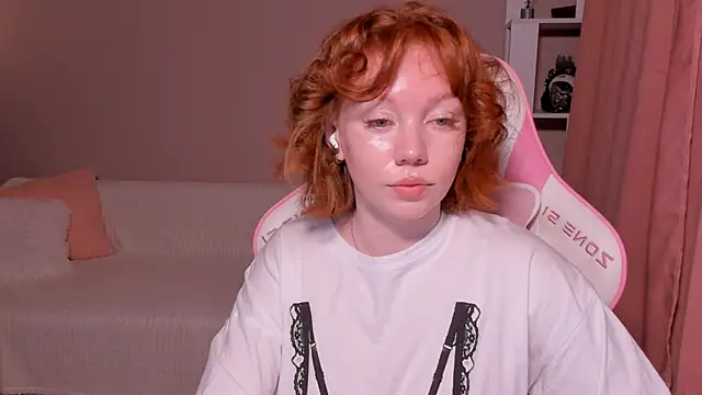 foxyMistrees online show from January 18, 2025, 11:44 pm