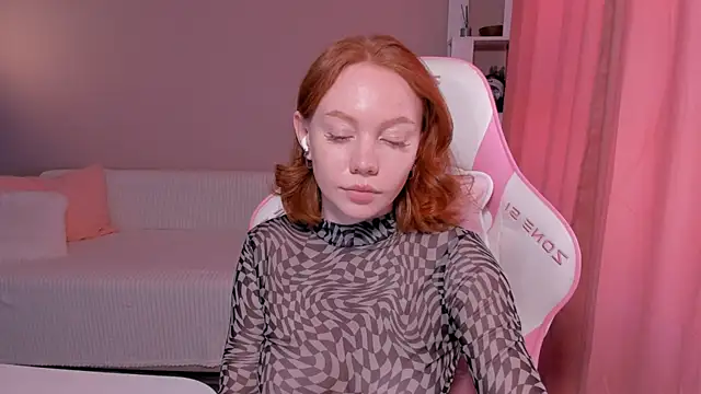 foxyMistrees online show from March 22, 2025, 3:41 am