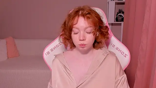 foxyMistrees online show from January 12, 2025, 3:39 am
