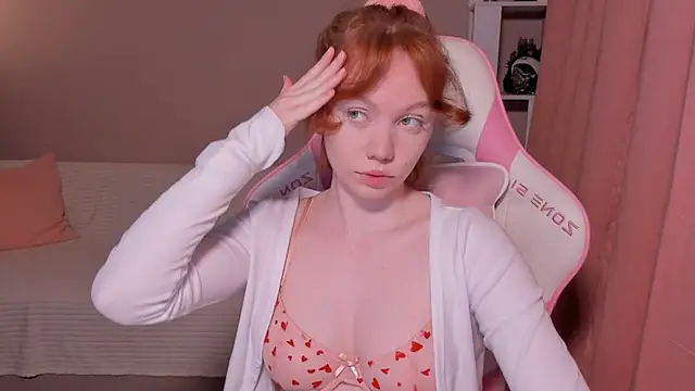 foxyMistrees online show from February 12, 2025, 12:37 am