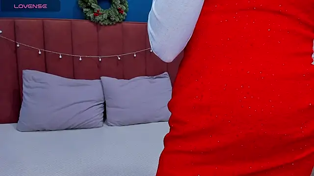 Snapshot of VanillaKelly chatting on December 27, 2024, 1:32 am VanillaKelly online show from December 27, 2024, 1:32 am