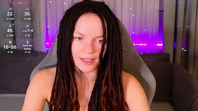 CoreyJane online show from April 19, 2026, 4:57 am