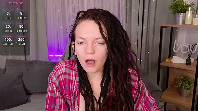 Snapshot of CoreyJane chatting on October 14, 2025, 4:13 am CoreyJane online show from October 14, 2025, 4:13 am