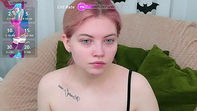 Snapshot of Lisa_Adam chatting on October 21, 2025, 5:01 pm Lisa Adam online show from October 21, 2025, 5:01 pm