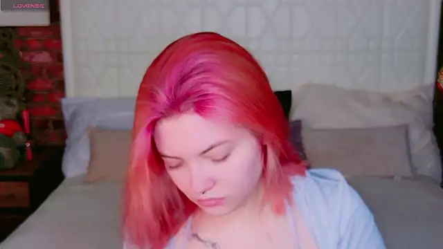 Snapshot of Lisa_Adam chatting on March 7, 2025, 4:02 am Lisa Adam online show from March 7, 2025, 4:02 am