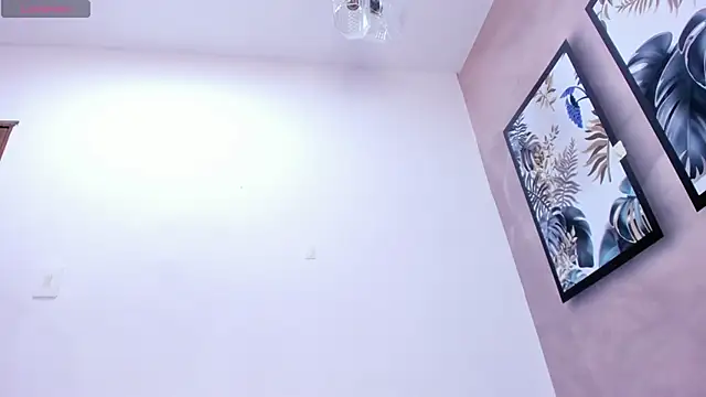 Snapshot of DahianaLincoln chatting on October 9, 2025, 5:35 pm DahianaLincoln online show from October 9, 2025, 5:35 pm