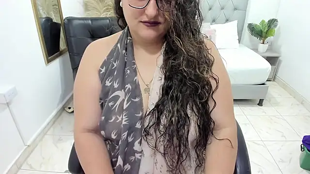 Snapshot of niraksil chatting on February 8, 2025, 3:21 pm niraksil online show from February 8, 2025, 3:21 pm