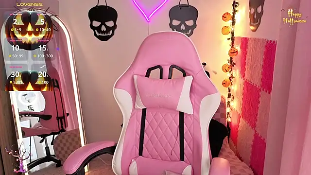 Snapshot of violet_ch chatting on October 25, 2025, 5:57 pm violet ch online show from October 25, 2025, 5:57 pm