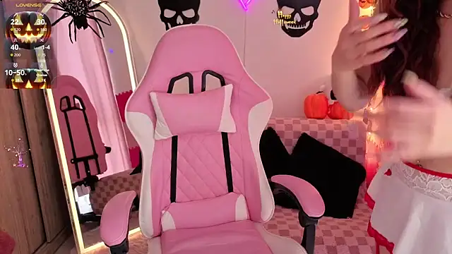 Snapshot of violet_ch chatting on October 27, 2025, 5:47 pm violet ch online show from October 27, 2025, 5:47 pm