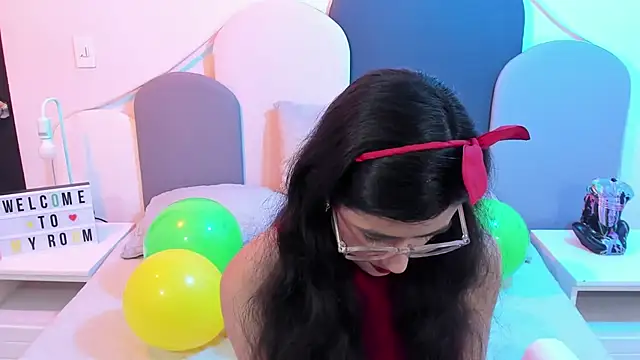 SophieGomez22 online show from February 22, 2025, 11:24 am