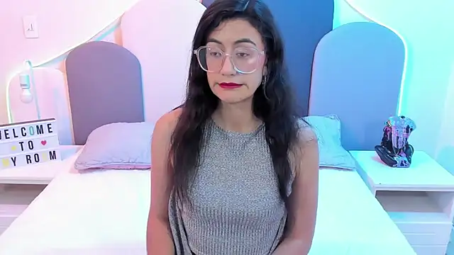SophieGomez22 online show from February 28, 2025, 11:14 am