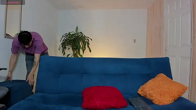 Ares Johnson online show from October 6, 2025, 12:06 pm