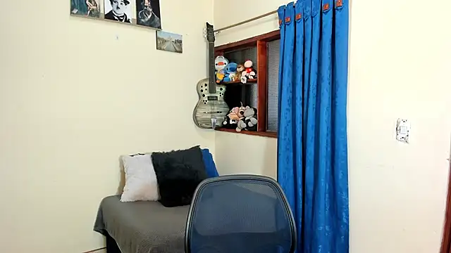 Ares Johnson online show from February 21, 2025, 1:11 pm