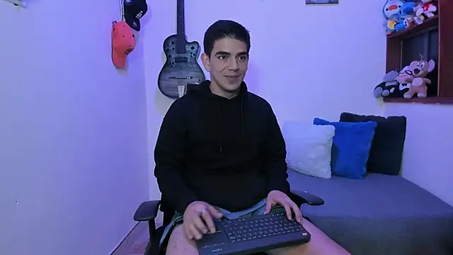 Ares Johnson online show from February 18, 2025, 4:47 pm