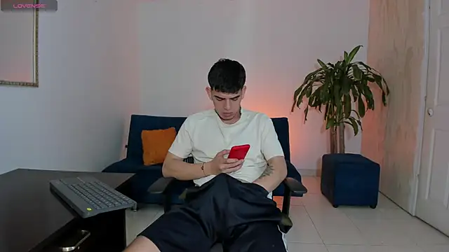 Ares Johnson online show from October 16, 2025, 2:47 pm