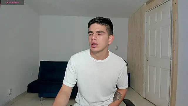 Ares Johnson online show from September 15, 2025, 12:16 pm