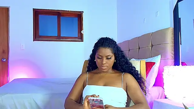 Snapshot of PaoL22 chatting on February 3, 2025, 3:53 am PaoL22 online show from February 3, 2025, 3:53 am