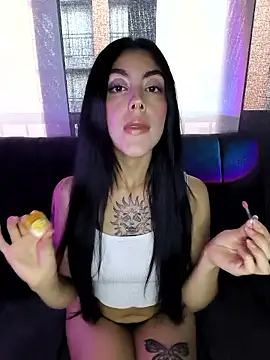 Snapshot of Mazikeen-- chatting on February 24, 2026, 9:59 pm Mazikeen-- online show from February 24, 2026, 9:59 pm