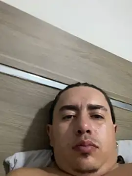 DanielGomez9 online show from March 7, 2026, 5:25 am