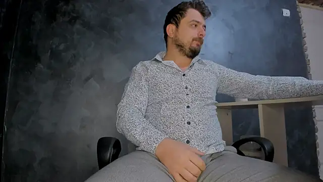 Snapshot of Master_Mark_Wayne chatting on February 23, 2026, 1:12 pm Master Mark Wayne online show from February 23, 2026, 1:12 pm