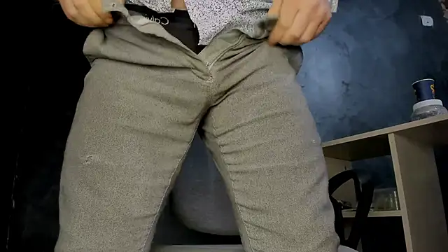 Snapshot of Master_Mark_Wayne chatting on February 25, 2026, 6:19 pm Master Mark Wayne online show from February 25, 2026, 6:19 pm