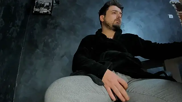 Snapshot of Master_Mark_Wayne chatting on February 17, 2026, 12:52 am Master Mark Wayne online show from February 17, 2026, 12:52 am